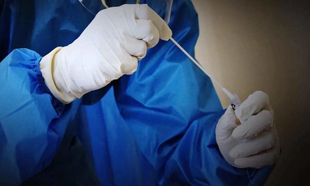 Self tests: Πώς γίνεται η διαδικασία στο σπίτι -Βήμα προς βήμα (βίντεο)